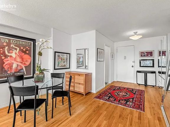 5th image of 444 E 86th St APT 22E
