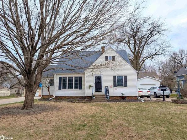 208 3rd Ave, Humboldt, IA 50548