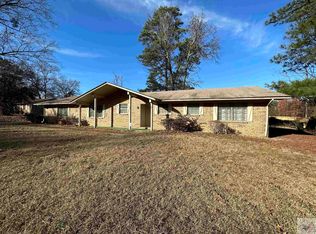 4 Dogwood Ln, Texarkana, TX 75503