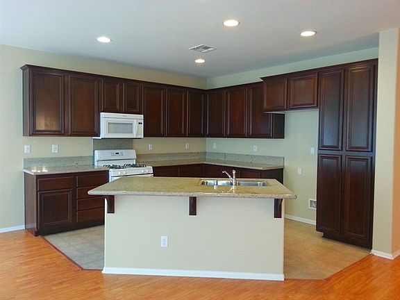 5th image of 13053 Creekside Way