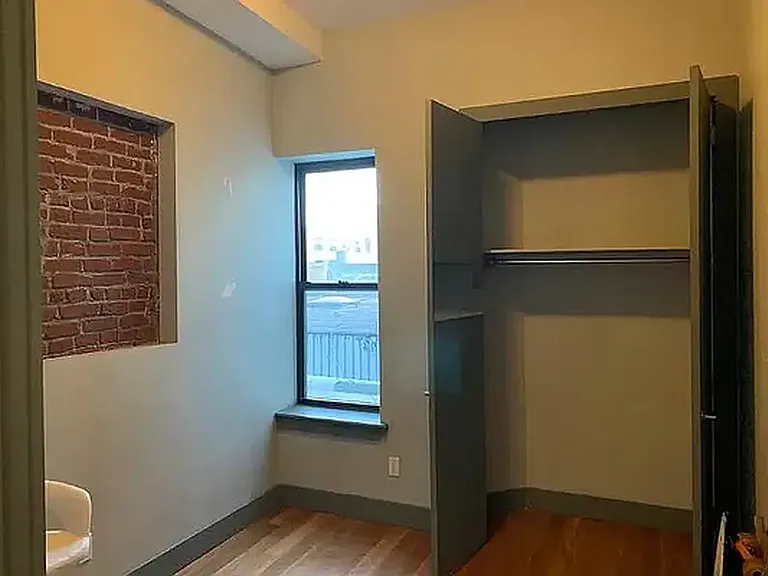 106 Grattan St #3F — Photo 11