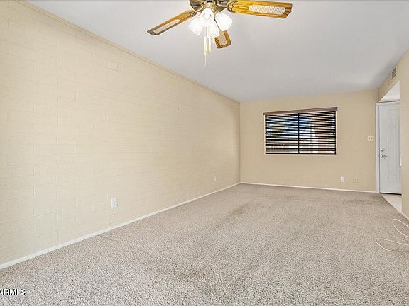 5th image of 11016 W OAKMONT Drive
