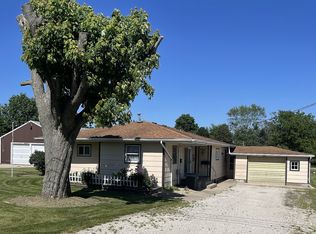 926 Kent St, Kewanee, IL 61443