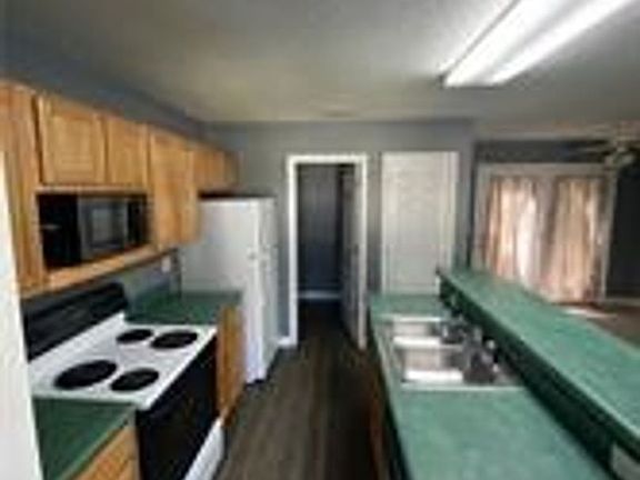 4th image of 101-B Laura Ln