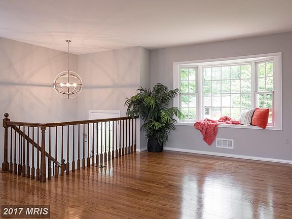 3rd image of 8721 Badger Dr