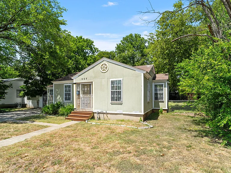 507 Duncan Ave — Photo 2