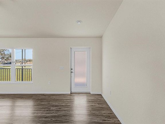 5th image of 1158 Norge Ct