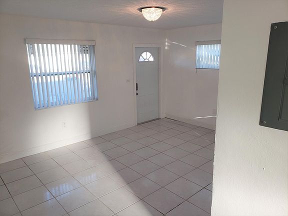 5th image of 20506 SW 92nd Ct