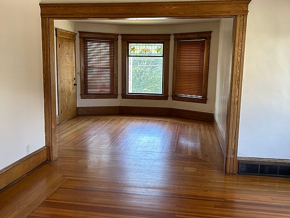 dining rm & liv rm