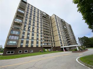310 Woodward Ave #601, Saint John, NB E2K2L1