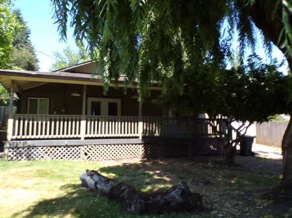 1420 Dollar St