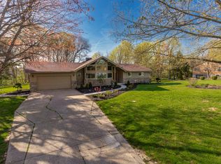 1099 Churchill Dr, Florence, KY 41042