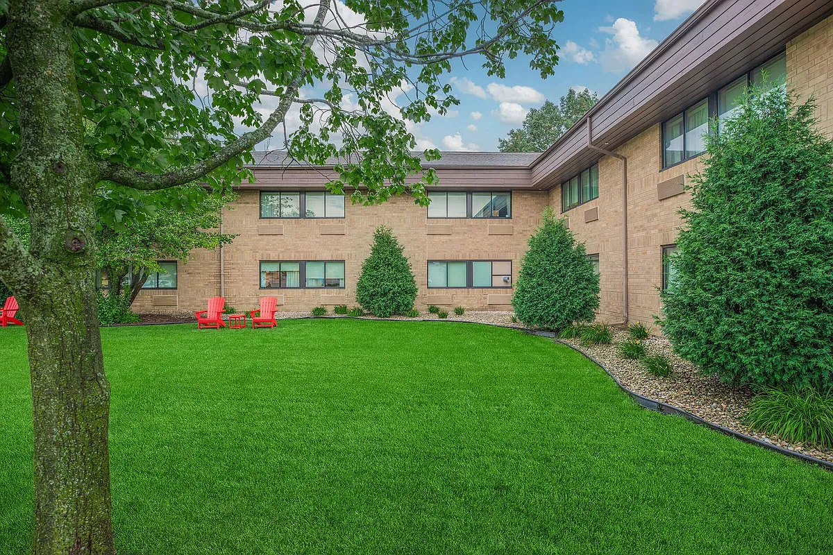 Building Photo - 521 Grand Canyon Dr