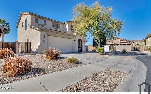 4th image of 476 S 176th Dr