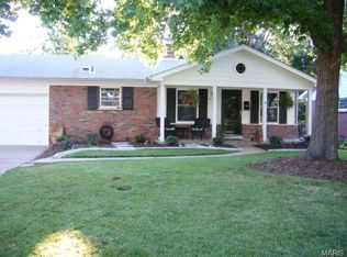 1021 Regent Ter, Saint Louis, MO