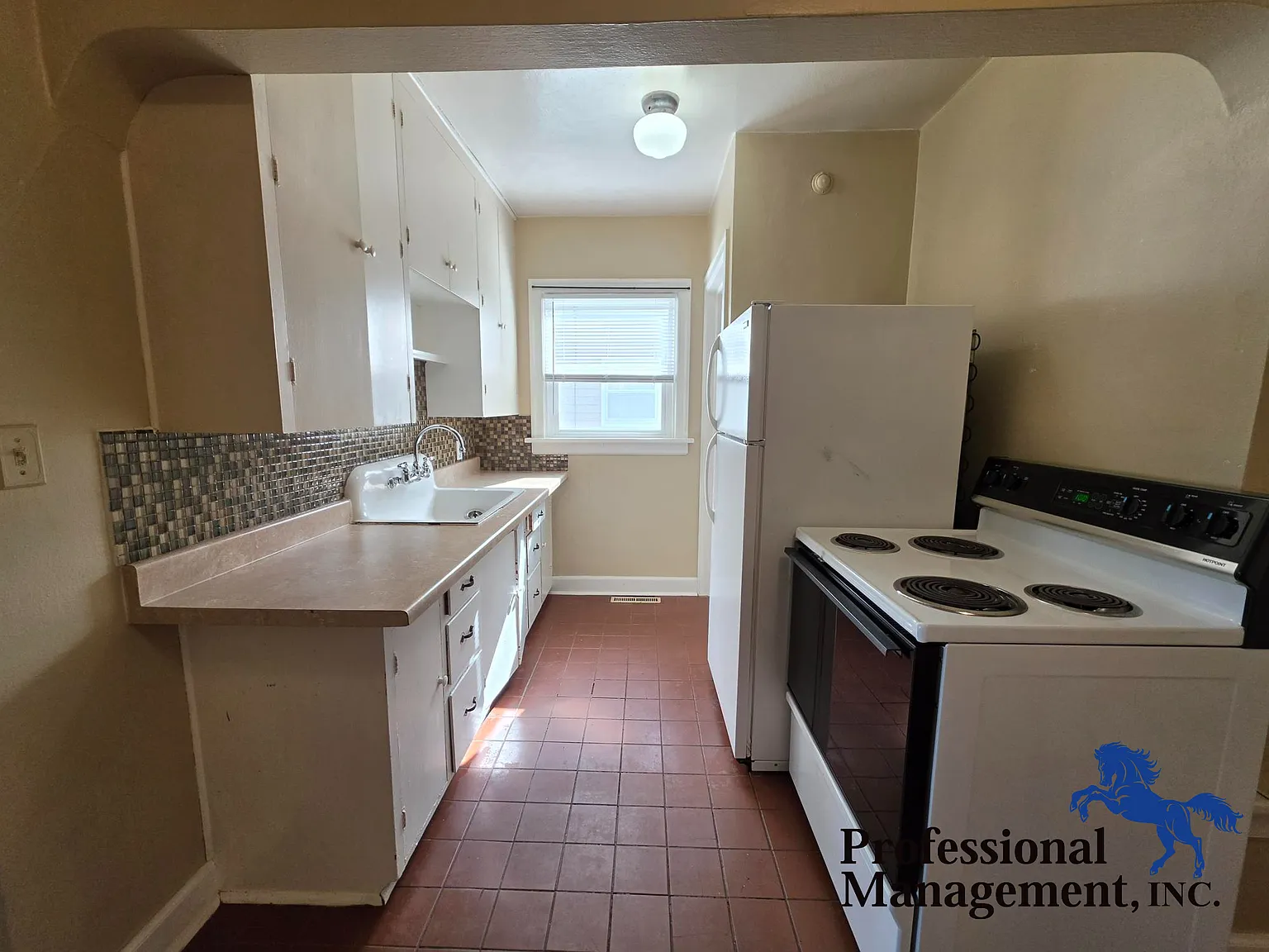 2 bed, 1152 sqft, $995 — Photo 3