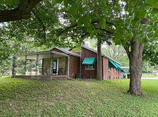 5439 N Big Hollow Rd, Peoria, IL 61615