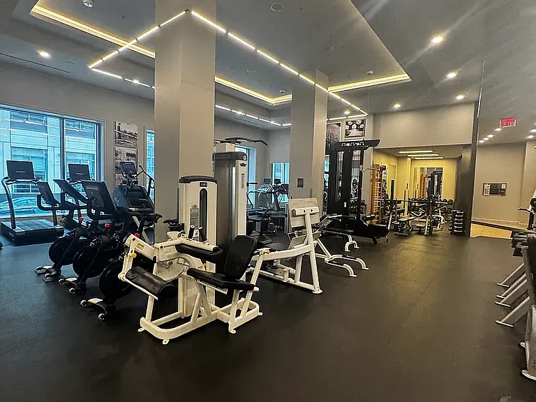80 Riverside Blvd #12L — Photo 25