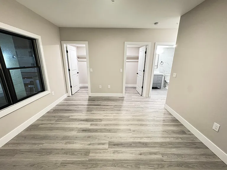 6118 Jefferson St #3 — Photo 13