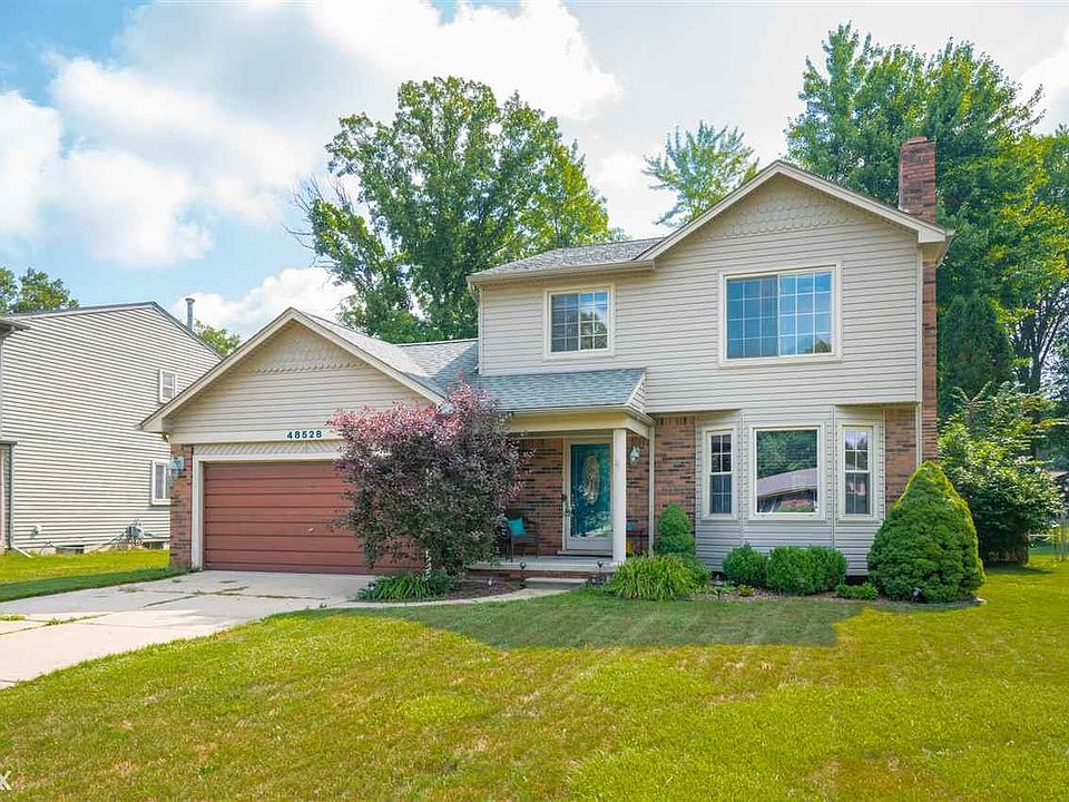 1st image of 48528 Carmine Ct