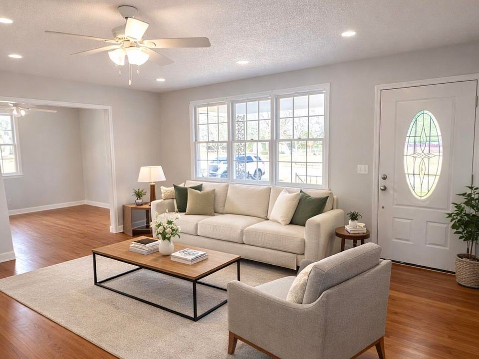 1st image of 125 Aiken St