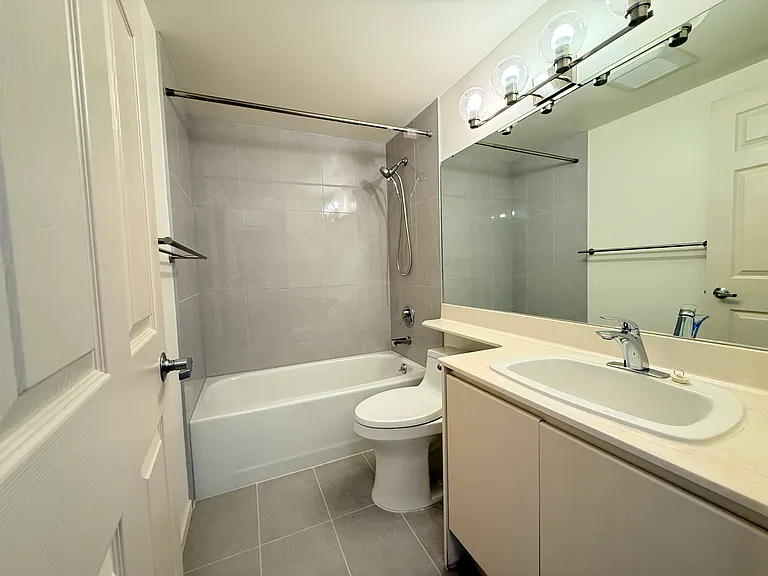 8246 Lansdowne Rd — Photo 8