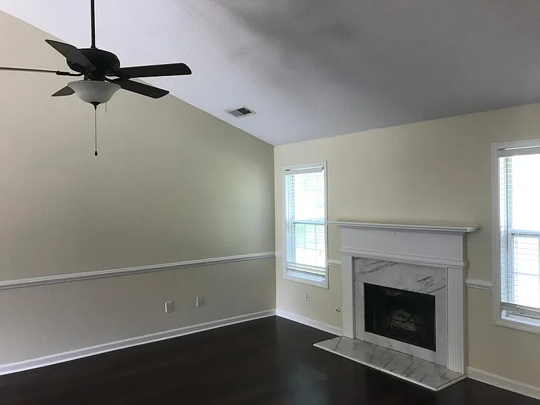 7940 River Fall Ct — Photo 3