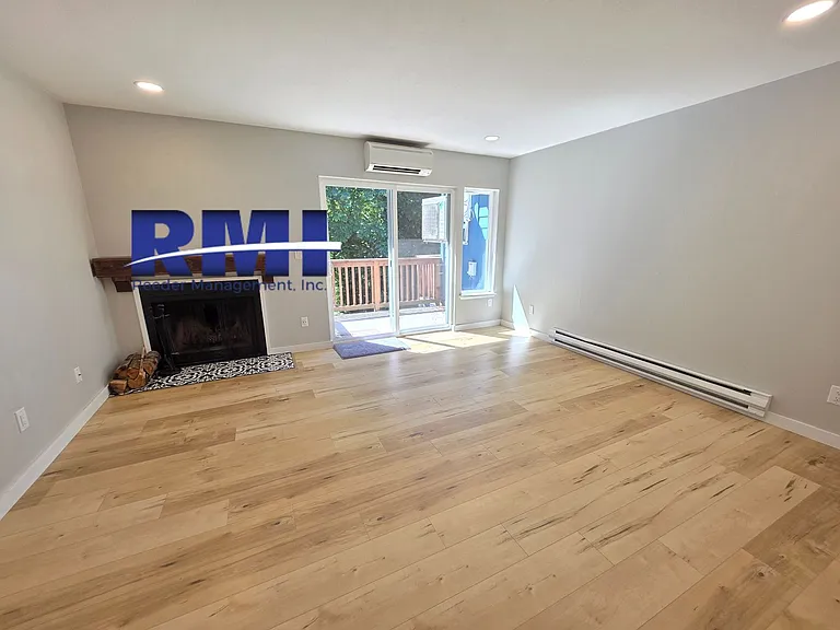 500 N National Ave #28 — Photo 7