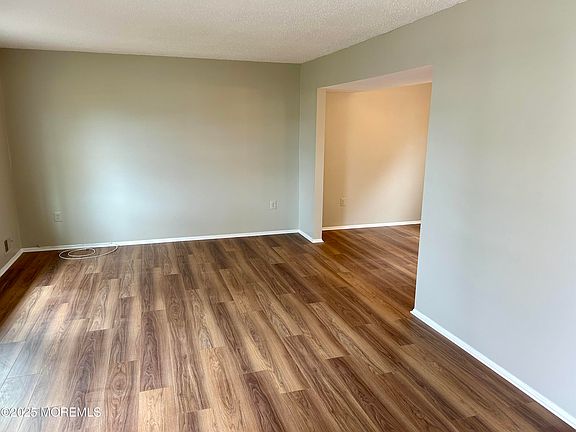 2nd image of 878 Pioneer Dr