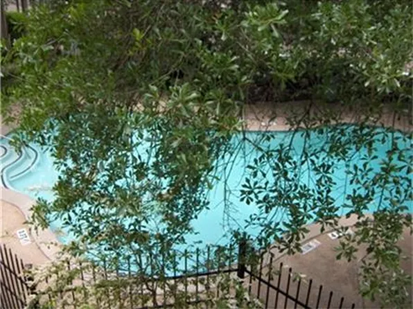 2100 Tanglewilde St APT 282, Houston, TX 77063