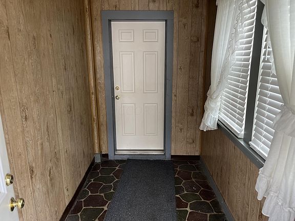 3rd image of 309 Summer St