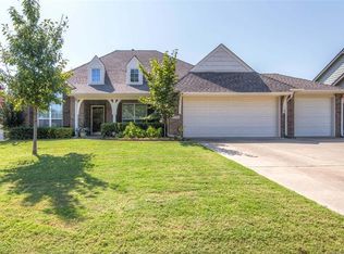 2306 W D St, Jenks, OK 74037