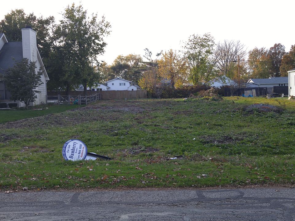 2nd image of 610 Favony Ave