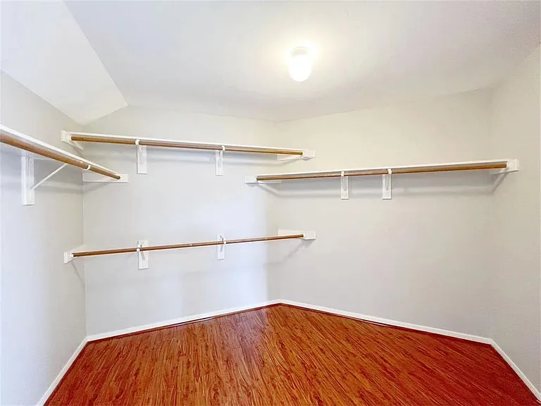18102 Redoak Manor Ln — Photo 13