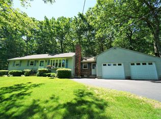 61 Morrill Rd, Hooksett, NH 03106