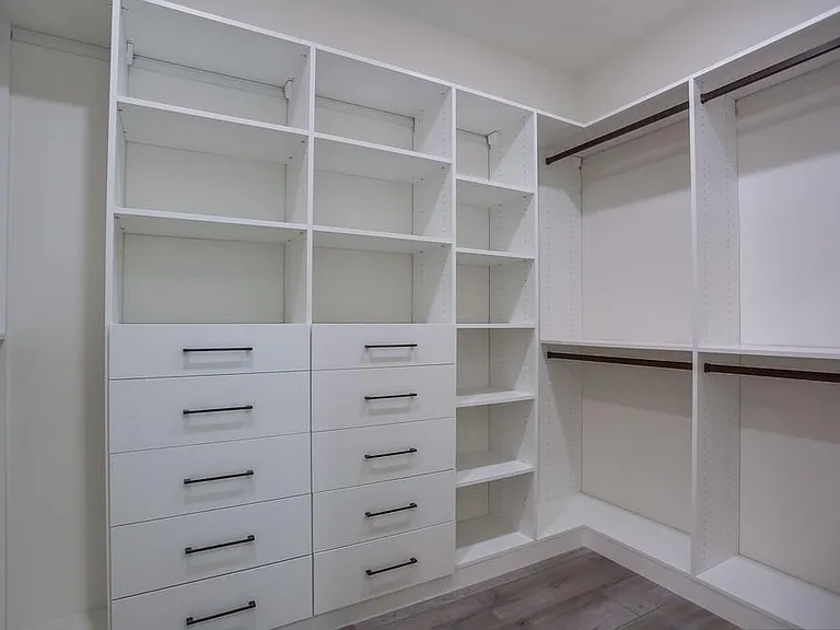693 Gemstone Dr — Photo 18
