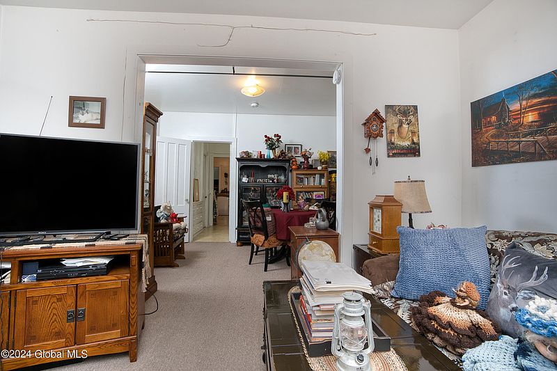 5th image of 226 Morton Avenue