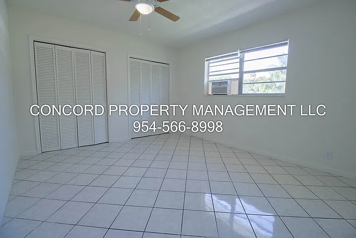 2537 Lincoln St #14 — Photo 10