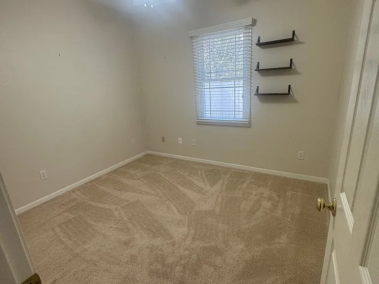 1108 Meadows Pl — Photo 18