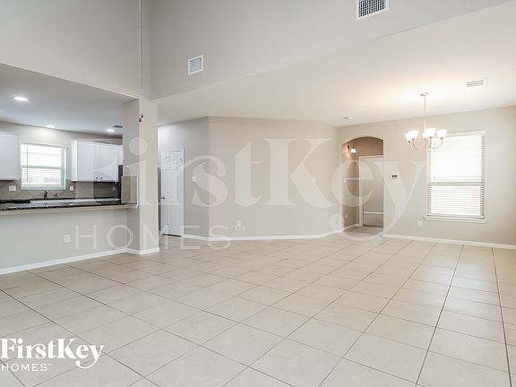 5th image of 9207 Penfield Dr