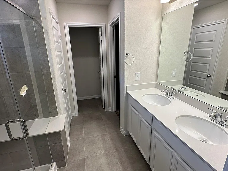 221 Harper Ridge Dr — Photo 12