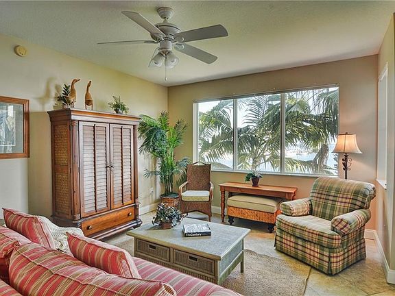 2nd image of 675 NW Flagler Ave APT 201