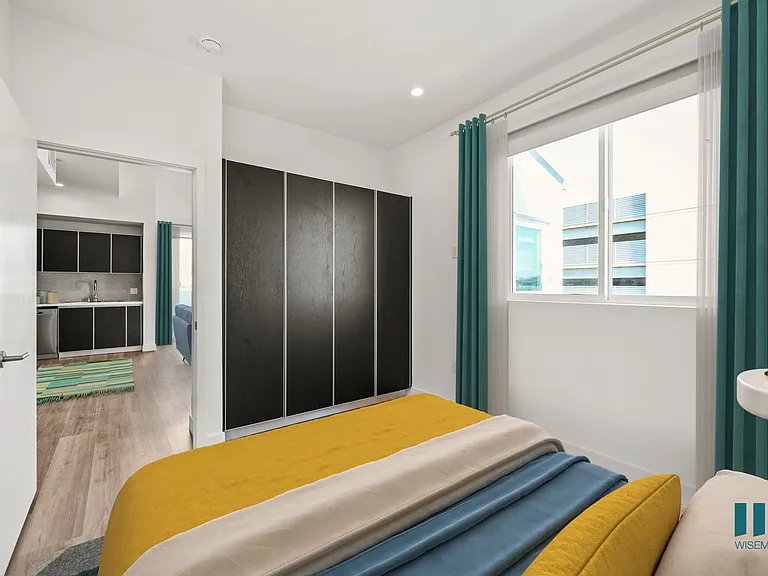 Bedroom with Cabinet Storage - Bamboo Floor Plan