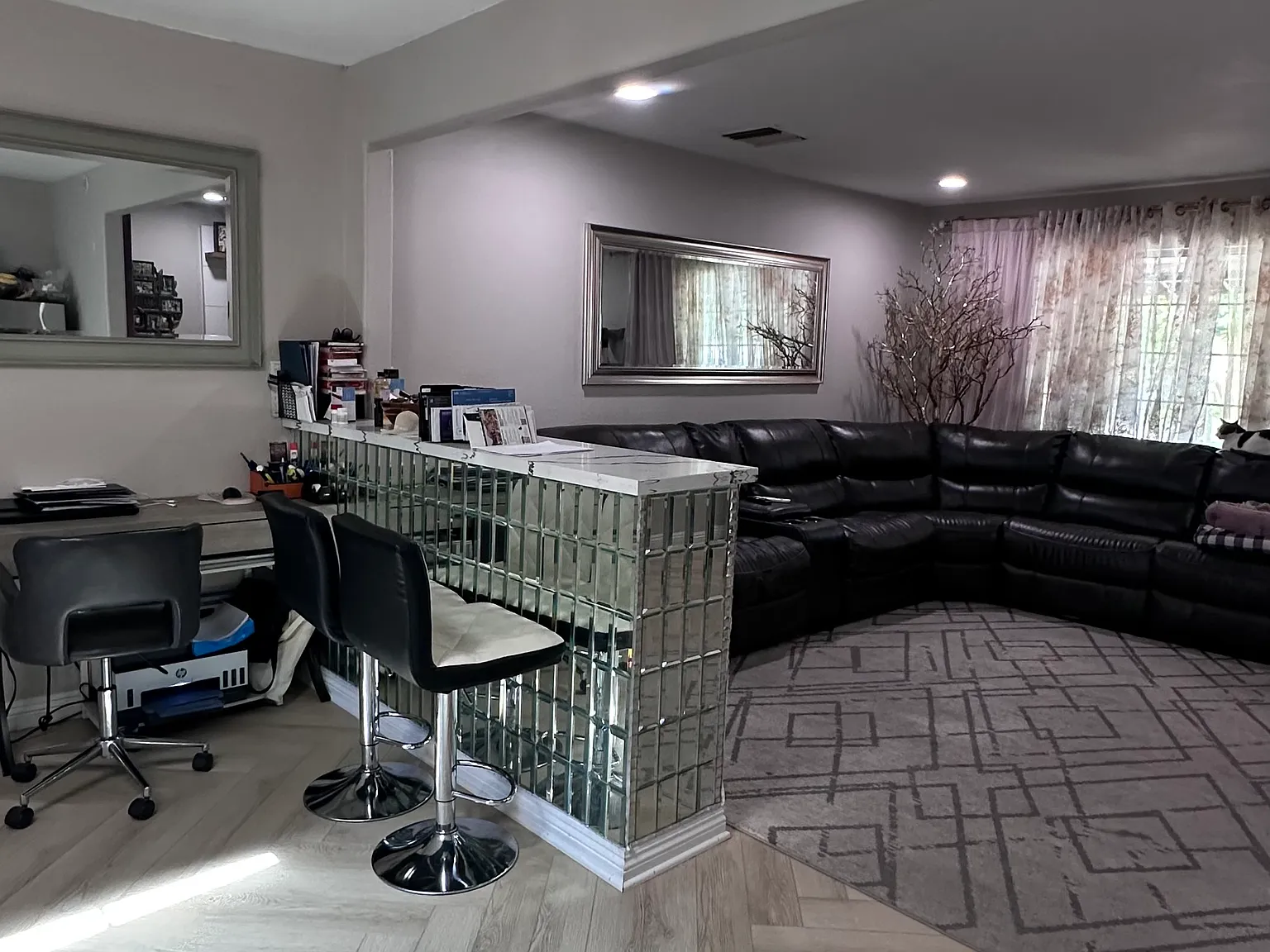 3 bed, 1800 sqft, $4,000 — Photo 3