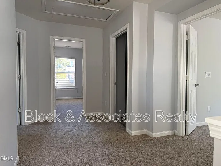 108 Poppy Hills Ct — Photo 10