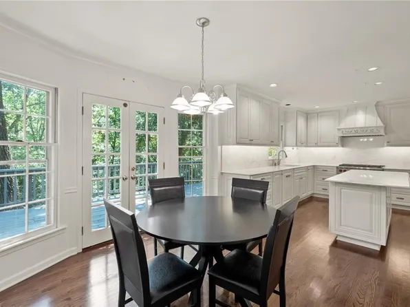 975 Buckhorn E, Sandy Springs, GA 30350