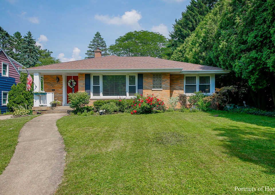 1st image of 297 Cumnor Ave