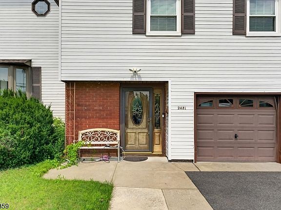 2nd image of 2481 Woodside Rd