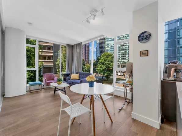1499 W Pender St, Vancouver, BC V6G 0A7