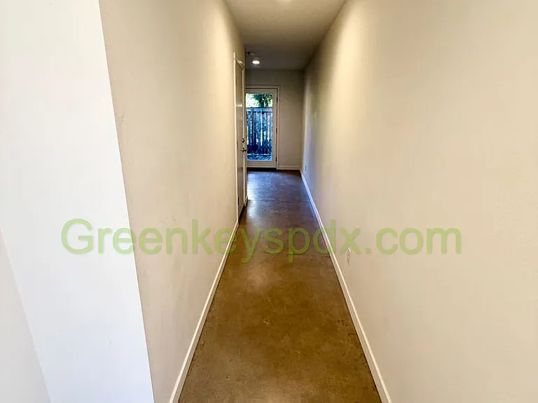 12117 SE Pardee St — Photo 26